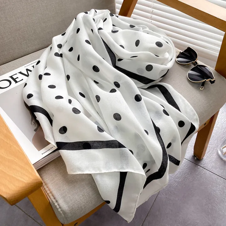 Xiaohongshu%20new%20beach%20towel%20sun%20protection%20thin%20cotton%20and%20linen%20summer%20printed%20scarf%20large%20shawl%20student%20warm%20scarf%20for%20men%20-%20Image%203