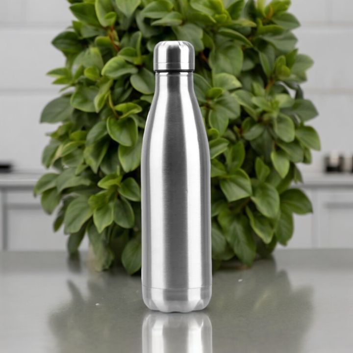 Travel-Friendly%20Stainless%20Steel%20Water%20Bottle:%20500ml%20for%20Hydration%20on%20the%20Go%20-%20Image%202