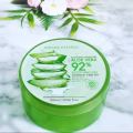 Skin Cafe Pure & Natural Aloe Vera gel 92%. 