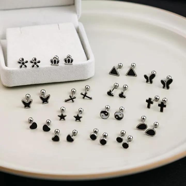 Silver%20Black%20Heart%20Star%20Round%20Small%20Stud%20Earrings%20for%20Women%20Ear%20Studs%20Jewelry%20Podazz%20-%20Image%204