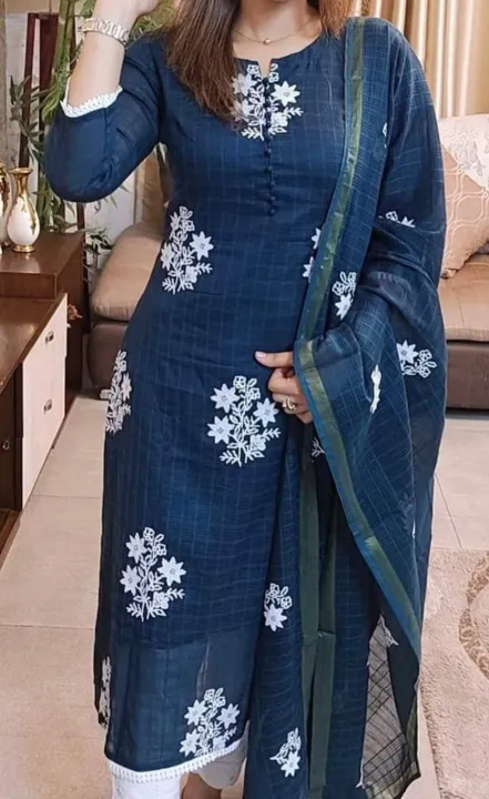 Exclusive%20Cotton%20Unstitched%20Skin%20Print%20High%20Quality%20Three%20Piece%20For%20Women%20-%20Image%202