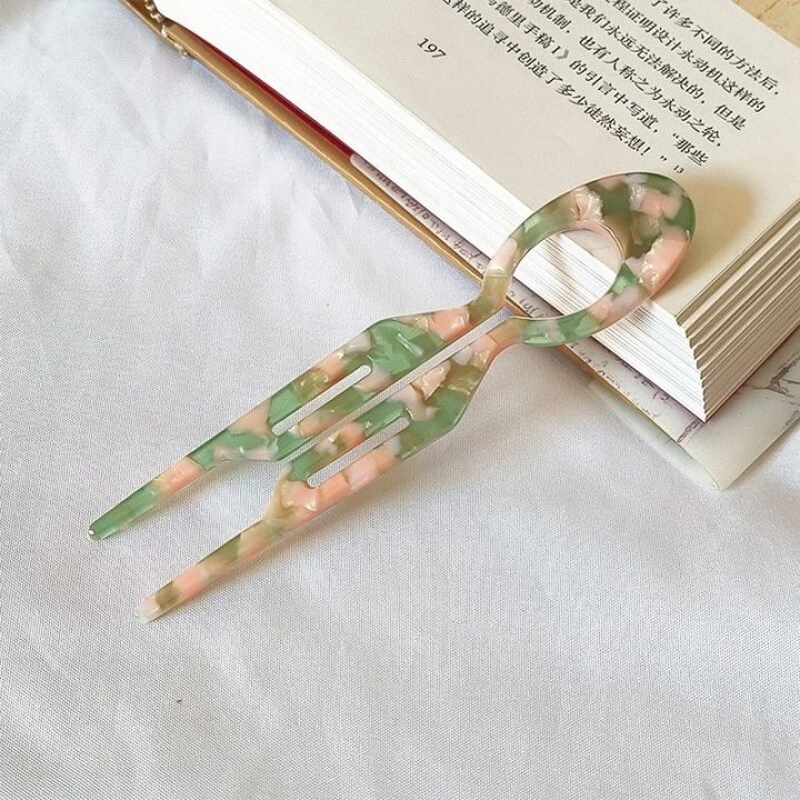 Trendy%20Hair%20Sticks%20New%20Creative%20Design%20Fashion%20Geometric%20U-Shaped%20Hair%20Stick%20Retro%20Acetate%20Hairpins%20Tortoiseshell%20for%20Woman%20Girl%20-%20Image%204