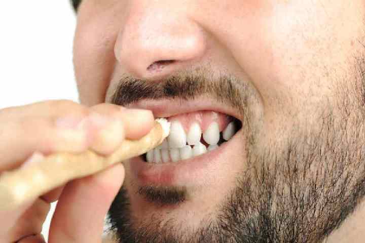 Neem%20ka%20Daton/Ayurvedic%20natural%20neem%20toothbrush/organic%20toothbrush/neem%20tree%20chew%20stick%20for%20brushing%20%5B%207inch%5D%5B%2010inch%5B%20%5B%2012inch%20%5D(1PCS)%20-%20Image%203