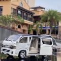 1:32 Toyota Hiace Van Diecasts Alloy Car Luxurious Simulation Toy Vehicles Metal Car 6 Doors Open Model Car Sound Light Toys For Gift.