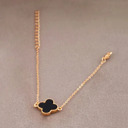 Leaf%20Clover%20Jewelry%20Bracelet%20for%20Women%20Lucky%20Charm%20Bangle%20Wrist%20Jewelry%20-%20Image%203