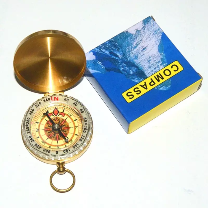 High-Grade%20Copper%20Flip%20Compass%20-%20Retro%20Rocket%20Design%20For%20Camping%20And%20Outdoor%20Adventures%20-%20Adding%20A%20Stylish%20Touch%20-%20Image%208