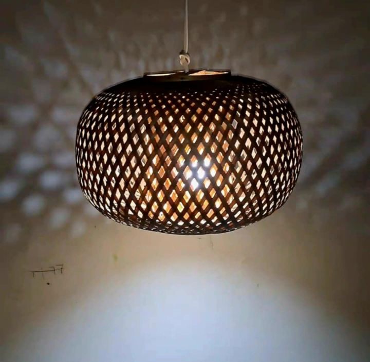 Bamboo%20Round%20Hanging%20Lampshade%20/%20Bamboo%20Made%20Ceiling%20Hanging%20Lampshade%20-%20Image%202