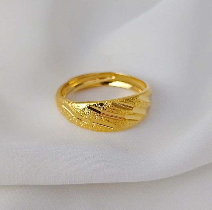 Weddings%20Party%20Rings%20Fashionable%20Dubai%20Gold%20Polish%20Lovely%20Design%20Finger%20Ring%20For%20Girls%20Jewelry%20For%20Mother's%20Wife%20Gifts%20On%20Demand%20Fashion%20Ring%20-%20Image%204
