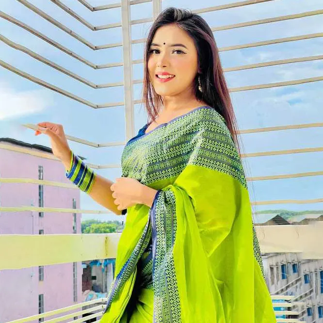 Cotton%20Saree%20For%20Women%20-%20Light%20Green%20Color%20-%20Comfortable%20to%20wear%20-%20Perefct%20For%20All%20Seasons%20and%20Occasions%20-%20Image%202