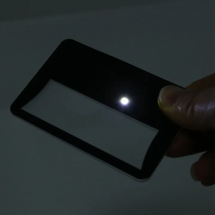 Credit%20Card%20Size%20Lighted%203X%20Magnifier%20Bundle%20Includes%204%20Magnifiers,%20Each%20Magnifier%20for%20Reading%20Has%203X%20Lens%20-%20Image%204