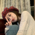 Red plaid berets, female Internet celebrities, the same trendy and cool round face, suitable for showing face, small octagonal bud hats, ins cloud hats.