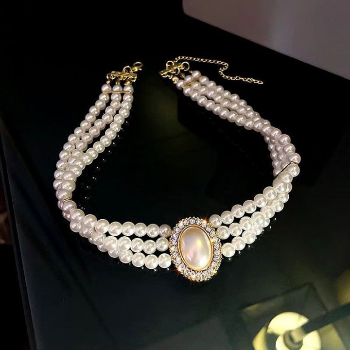 Vintage%20Medieval%20Double%20Layered%20Pearl%20Choker%20Necklace%20White%20Green%20Pearl%20Earrings%20Necklace%20Set%20-%20Image%204