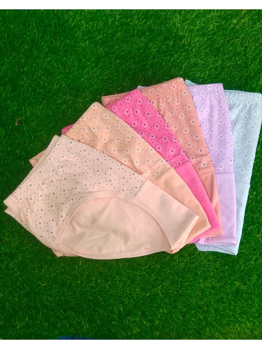 Printed%20Cotton%20Panty%20For%20Women%20-%203%20pieces%20-%20Image%203
