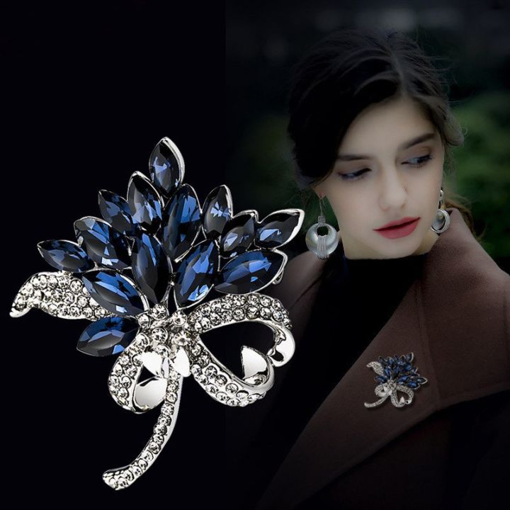 Retro%20bee%20chain%20brooch%20insect%20oil%20drop%20rhinestone%20brooch%20set%20chain%20clothing%20accessories%20female%20pin%20-%20Image%206