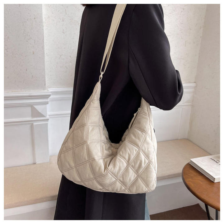Trendy%20Crossbody%20Bags%20Versatile%20Handbags%20Fashionable%20Shoulder%20Bags%20Crossbody%20Bag%20Hobo%20Shoulder%20Bag%20Puffy%20Tote%20Bag%20-%20Image%207