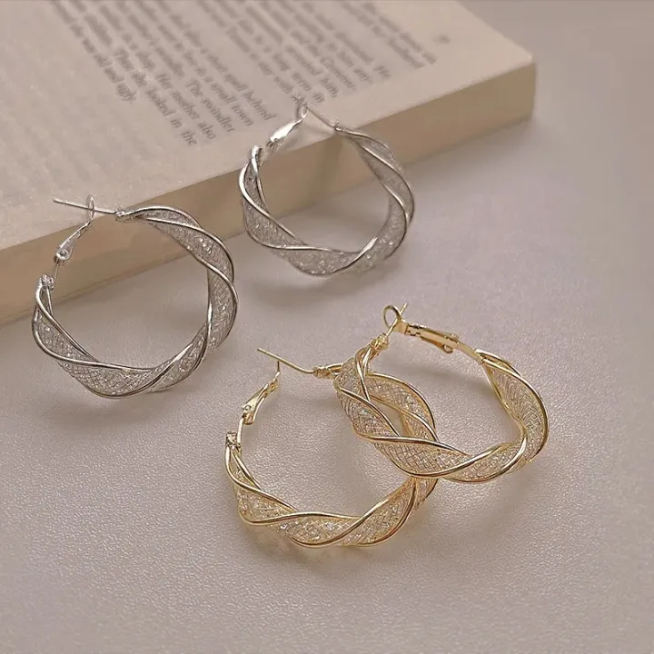 Stainless%20Steel%20Twisted%20Hollow%20Circle%20Versatile%20Simple%20Earrings%20Jewelry%20Bride%20Wedding%20Engagement%20Gift%20-%20Image%206