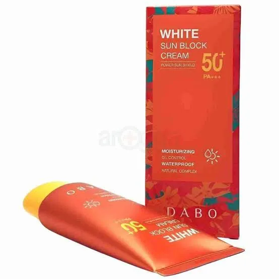 Dabo%20White%20Sun%20Block%20Power%20Sun%20Shield%2050+%20Moisturizing%20Sun%20Cream%20Gor%20Men%20&%20Women%20-%2050%20ML%20-%20Image%203