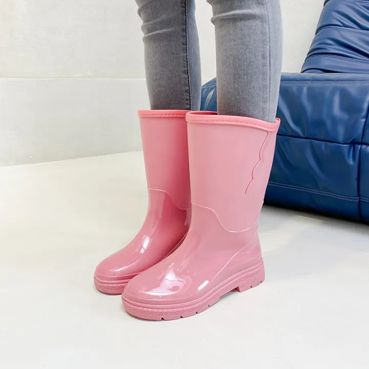 Fashion%20Plastic%20Women's%20Shoes%20Candy%20Color%20Women's%20Rain%20Boots%20Non-Slip%20Rain%20Boots%20Mid-High%20Tube%20Rain%20Shoes%20Kitchen%20Waterproof%20Adhesive%20Shoe%20Cover%20Shoes%20-%20Image%205
