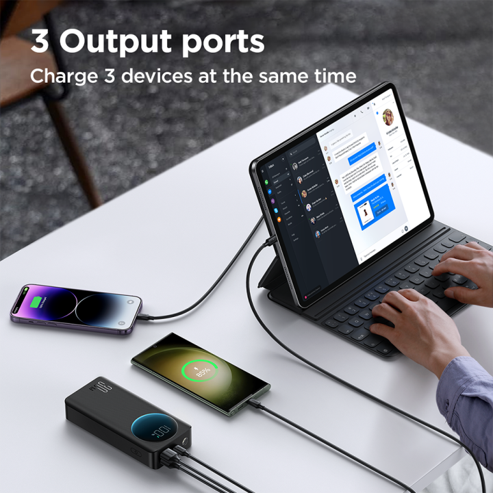 Joyroom%20PBF01%2030W%20Super%20Fast%20Charging%2010000mAh%20Small%20&%20Handy%20Digital%20Display%20Power%20Bank%20with%20Powerfull%20Troch%20Light-Black%20-%20Image%206