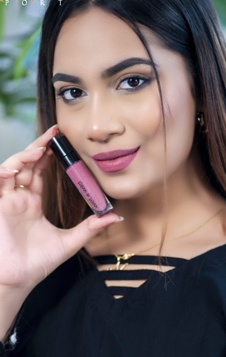 Wet%20n%20Wild%20Megalast%20Liquid%20Catsuit%20Lipstick%20(Rebel%20Rose)%20-%20Image%203