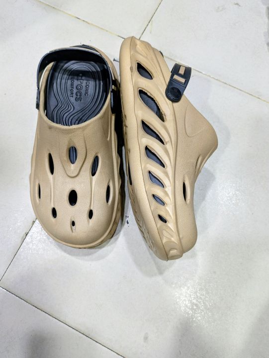 OEM%20Men's%20Clogs%20Beach%20EVA%20Sandals%20Chef%20Garden%20Shoes%20Custom%20LOGO%20Slippers%20Outdoor%20Slides%20for%20Men%20Decorable%20Charms%20-%20Image%202