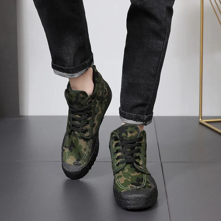 Lutai%20Spring%20and%20Autumn%20Breathable%20Comfortable%20Labor%20Men's%20Rubber%20Shoes%20Autumn%20Rubber%20Sole%20High-Top%20Military%20Training%20Shoes%20Wear-Resistant%20Labor%20Protection%20Training%20Shoes%20-%20Image%203