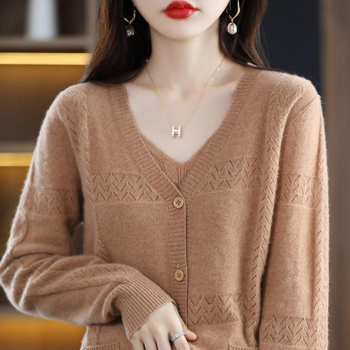 New Knitted Cardigan Women's Sweater Hollowed Fashion Trendy