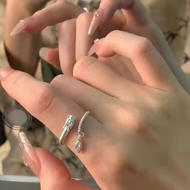 Divine%20Dragon%20Swinging%20Tail%20Ring%20for%20Girls%20Xiao%20Long's%20Dynamic%20Swinging%20Dragon%20Tail%20Ring%20-%20Image%205