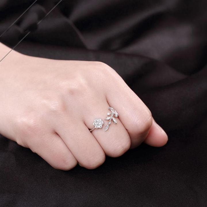 Silver%20Notched%20Finger%20Ring%20For%20Women%20-%20Image%202