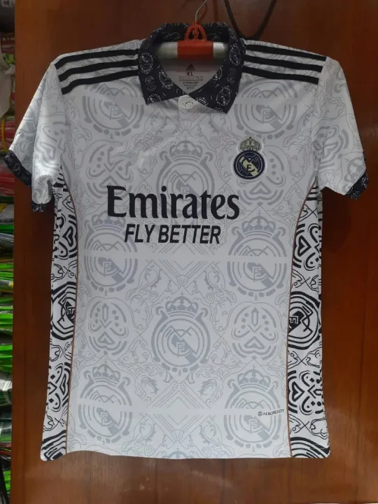 Real%20Madrid%20Football%20Club%20Short%20Sleeve%20New%20Season%202023/24%20Home%20Jersey/Kit%20-%20Jersey%20Football%20-%20Jersey%20-%20Image%202