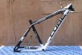 Cube Reaction HPA Pro Press Fit BB 26 18 '' (M) Bicycle Frame. 