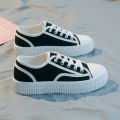 Niche all-match canvas shoes women's shoes spring 2022 sneakers cloth shoes thick-soled platform shoes small fragrance biscuit shoes. 