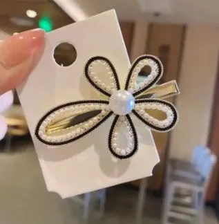 5%20Pcs%20Black%20Hair%20Clip-Simple%20Net%20Red%20Black%20Color%20Pearl%20Side%20Duckbill%20Clip%20Hair%20Accessories-%20Korean%20Style%20Bow%20Head%20Wedding%20Party%20Side%20Clip%20Metal%20Hair%20Pin%20Hair%20Accessories%20-%20Image%206