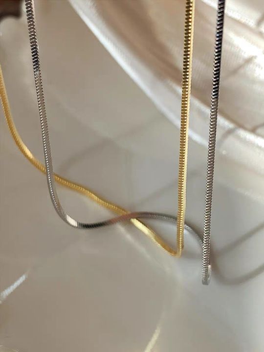 Stylish%20Men%20Stainless%20Steel%20Flat%20Snake%20Neck%20Chain%20-%20Image%205