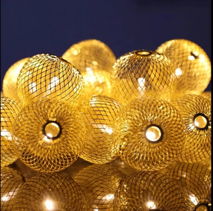 Metal%20fairy%20light%20Mini%20bulb%20shape%20lantern/%20jhumka%20-%20Image%202
