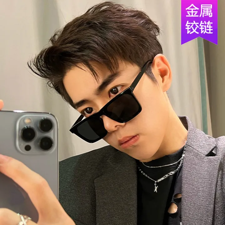 Unisex%20Plastic%20Summer%20Sunglasses%20for%20Men%20and%20Women%20-%20Classic%20Black%20Retro%20Style%20with%20UV%20Protection%20-%20Image%203