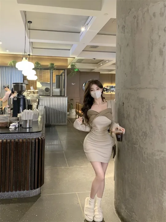 Sexy%20Sweet%20and%20Spicy%20Twisted%20Knitted%20Long-Sleeved%20Dress%20Women's%20Autumn%20and%20Winter%20Korean%20Style%20Inner%20Wear%20Sense%20Waist-Controlled%20Base%20Hip%20Wrapping%20Skirt%20Short%20Skirt%20-%20Image%204
