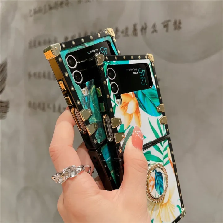 Luxury%20Flower%20Lips%20Geometric%20Phone%20Cover%20For%20Samsung%20Galaxy%20Z%20Flip%203%20Flip%205%20Case%20Fashion%20Square%20Case%20for%20Samsung%20Galaxy%20Z%20Flip%204%20-%20Image%206