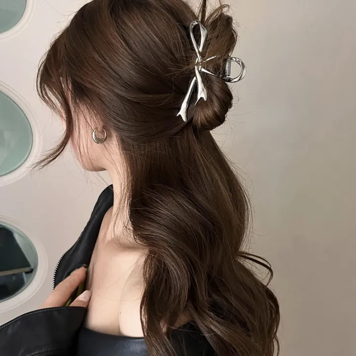 Metal%20Bow%20Hair%20Claw%20Chic%20Advanced%20Personalised%20Bow%20Knot%20Shark%20Clip%20Vintage%20Ribbon%20Shape%20Claw%20Clip%20for%20Hair%20Styling%20Women's%20Fashion%20Hair%20Management%20Style%20Tool%20Accessorizing%20-%20Image%207