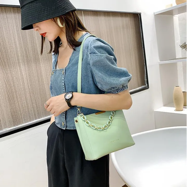 Women%20Fashion%20Shoulder%20Bag%20With%20Chain%20Handle%20Ladies%20Crossbody%20Bags%20Tote%20Bucket%20Handbag%20Pu%20Leather%20Portable%20Messenger%20Bags%20-%20Image%207