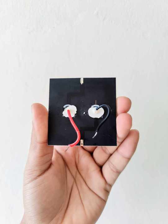 4v%20Mini%20solar%20panel%2060x60mm%20(100mA)%20-%20Image%203