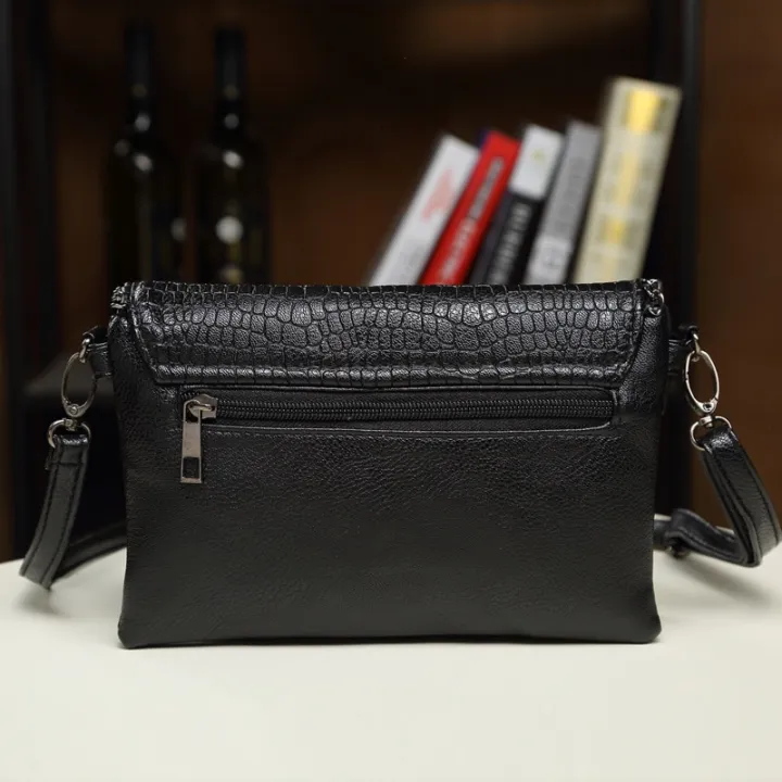 Casual%20Crossbody%20Bag%20Female%20Shoulder%20Messenger%20Bags%20Black%20PU%20Leather%202022%20Trend%20Women%20Stone%20Print%20Chain%20Envelope%20Clutch%20Purses%20-%20Image%205