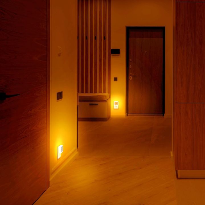 Night%20Light/Dim%20Light%20Plug-in%20LED%20with%20Smart%20Sensor%20Automatic%20turn%20On%20for%20Any%20room%20like%20Hallway,%20Kitchen,%20Bedroom,%20Kids%20Room,%20Stairs,%20Washroom%20%7C%203%20Colors%20Available%20%7C%20Imported%20%7C%20Best%20Quality%20Led%20Night%20Light%20%7C%20Home%20Use,%20Office%20Use%20-%20Image%207