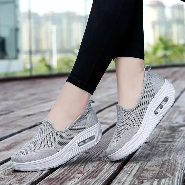 2020%20Spring%20New%20Style%20Fly%20Web%20Surface%20Students%20Sports%20Footwear%20women%20Thick%20Bottomed%20Extra%20High%20Rocking%20Shoes%20Versatile%20a%20Pedal%20-%20Image%205