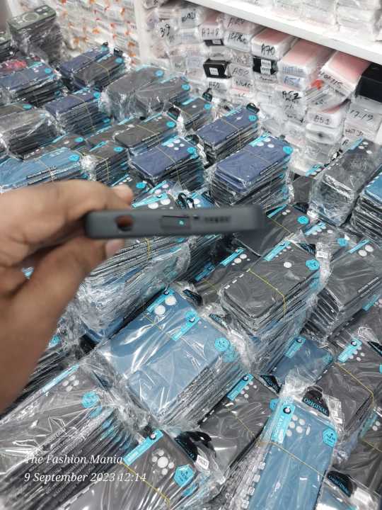 Poco%20x3/Poco%20x3%20Pro%20Liquid%20Silicone%20Microfiber%20Inside%20360%20Degree%20Protection%20Back%20Cover%20-%20Image%203