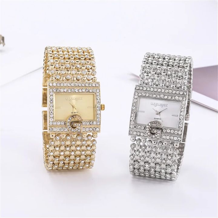 Simple%20Square%20Gold%20Ladies%20Watch%20Fashion%20Classic%20Alloy%20Diamond%20Bracelet%20Ladies%20Watch%20Gold%20Silver%20Diamond%20Scale%20Dial%20Quartz%20Reloje%20-%20Image%204