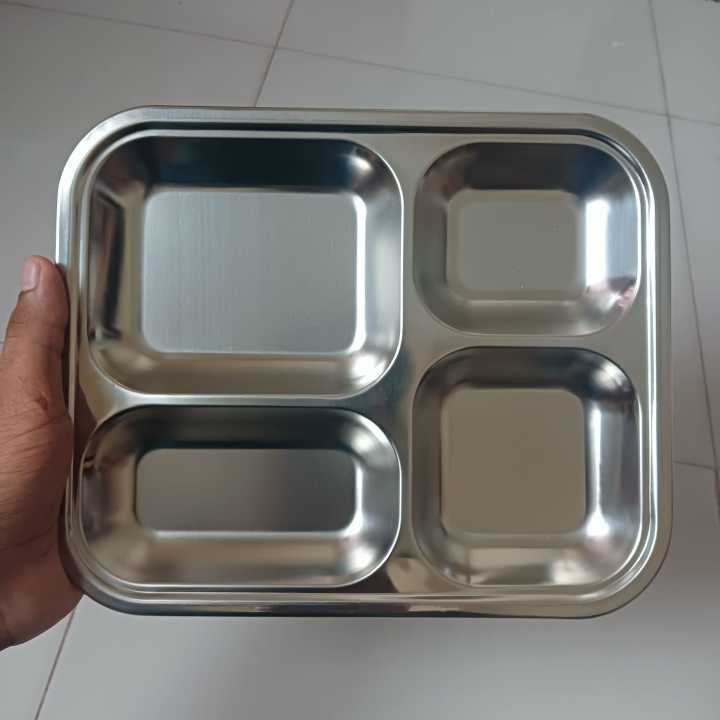 MollaDepartmental%201%20PCS%204%20compartment%20Stainless%20Steel%20Cafeteria%20Tray%20-%20Image%204