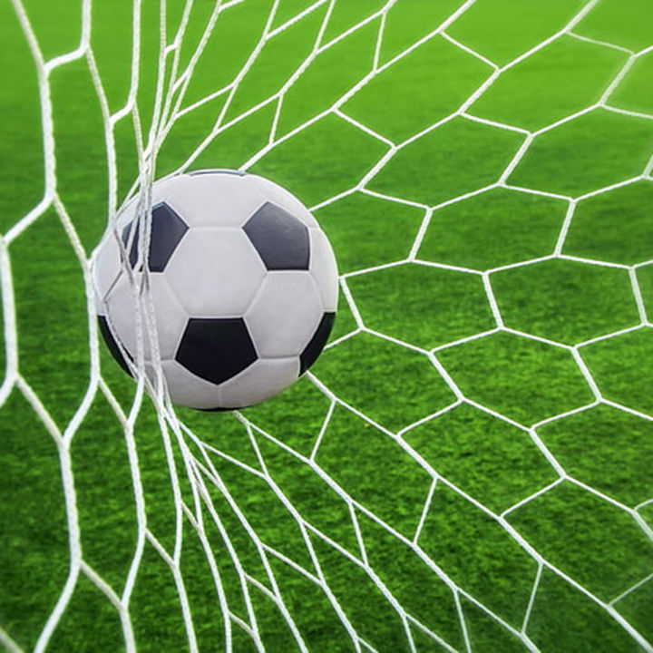 Messi%20Football%20Size%205%20-%20White%20and%20Black%20-%20Image%205