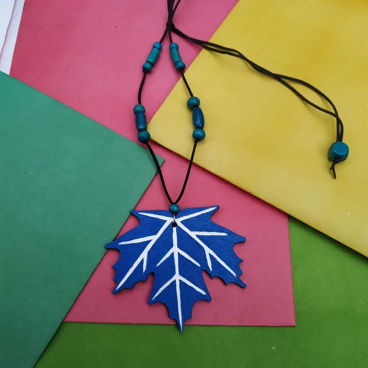 Hand%20painting%20Wooden%20exclusive%20Jewellery%20set%20-%20Image%203