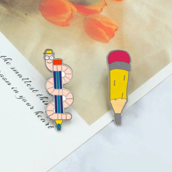 Kids%20Creative%20Enamel%20Pins%20Childhood%20Funny%20Flip%20Phone%20Twisted%20Pencil%20Schoolbag%20Brooch%20Anime%20Camera%20CDs%20Badge%20Jewelry%20Student%20Gift%20-%20Image%202